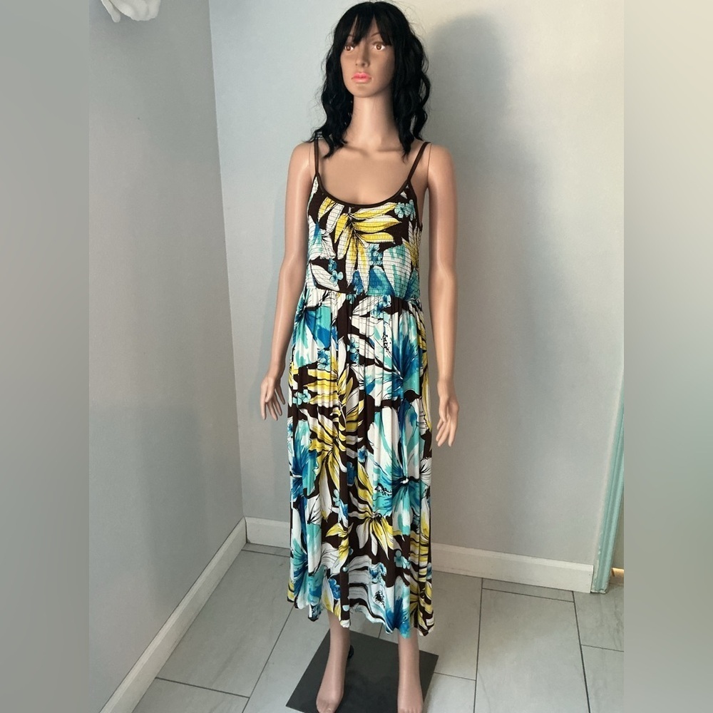 Robbie Bee Tropical Print Maxi Dress